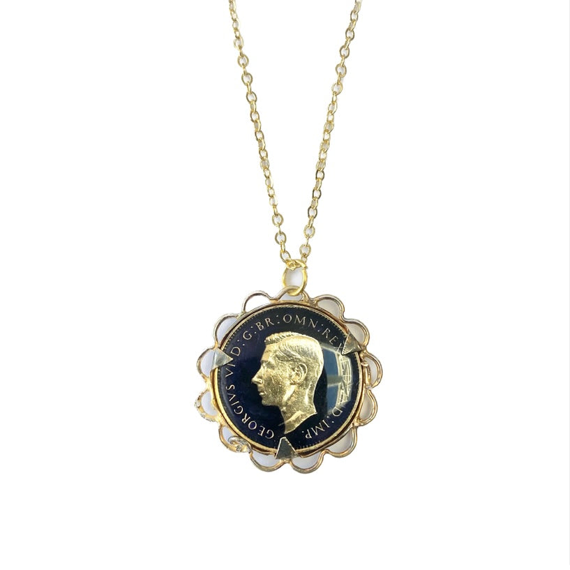 1947 King George VI & Robin Vintage Style Pendant Necklace