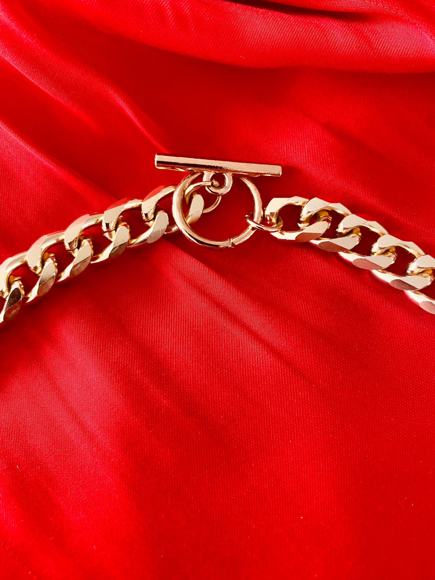 Heart T.Bar chunky Gold Necklace