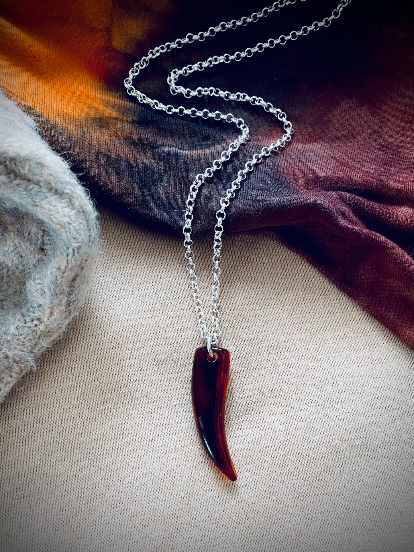 Amber Glow Horn-tooth Necklace