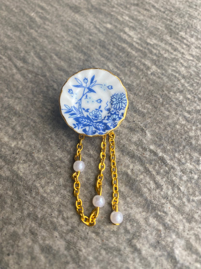 The China Plate Brooch