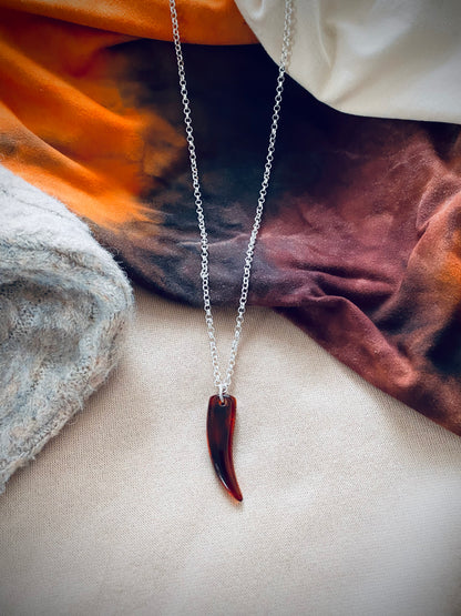 Amber Glow Horn-tooth Necklace