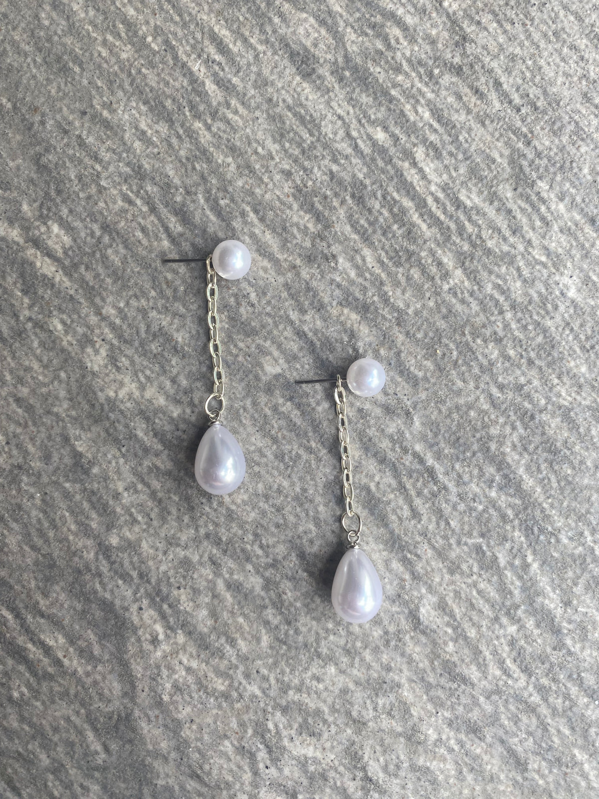 The Pearl Duo Earrings