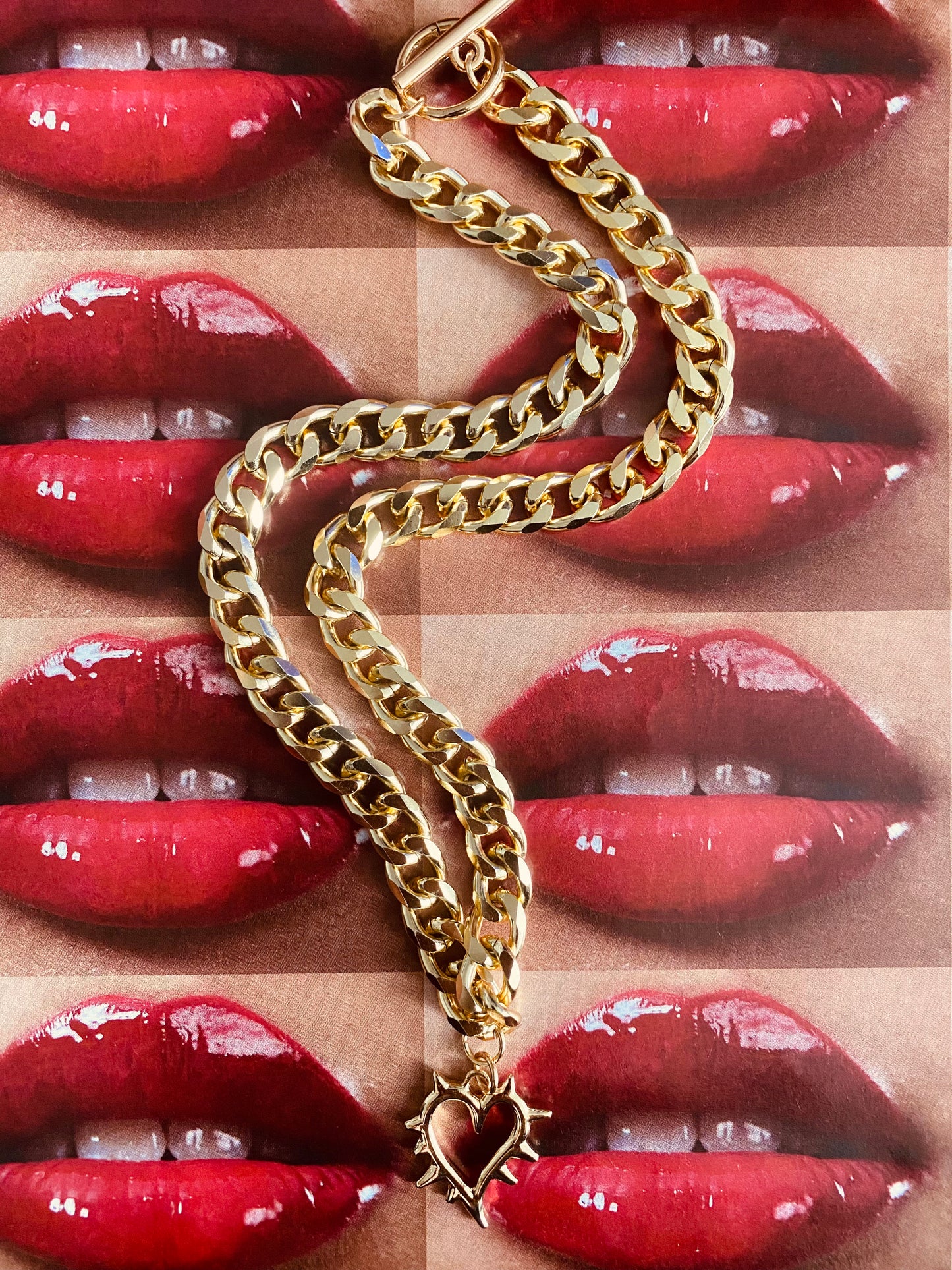 Heart T.Bar chunky Gold Necklace