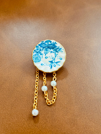 The China Plate Brooch
