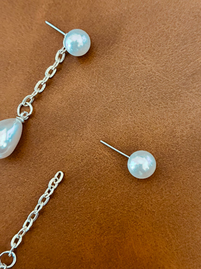The Pearl Duo Earrings